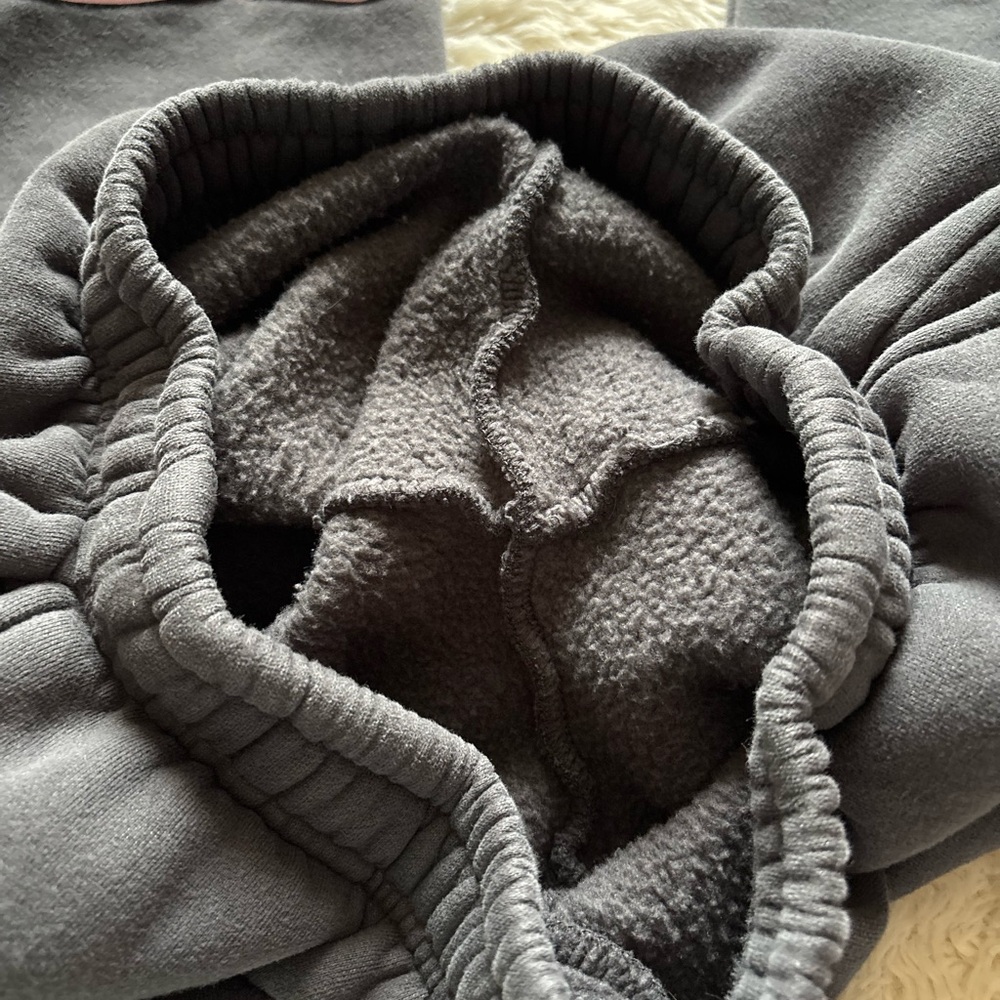 Edikted Gray Joggers with Pink Bows - Picture 3 of 16